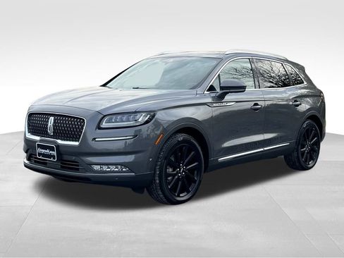 Used 2022 Lincoln Nautilus Reserve w/ Equipment Group 202A image 2