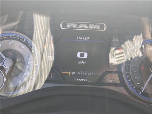 Used 2019 RAM 1500 Limited image 11