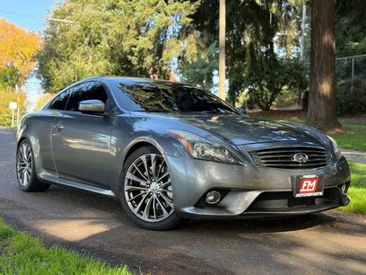 Used 2013 INFINITI G37 Journey w/ Premium Pkg