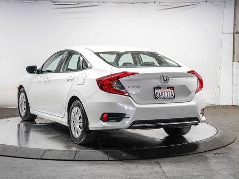 Used 2019 Honda Civic LX image 2