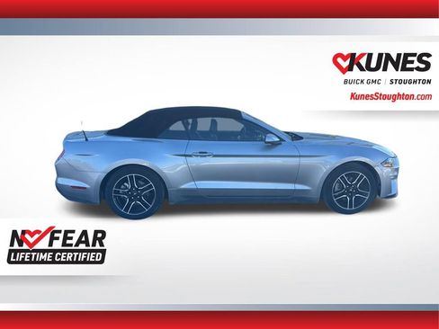 Used 2023 Ford Mustang Convertible image 13