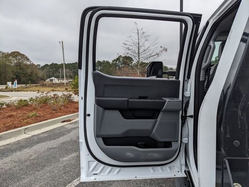 Used 2024 Ford F250 XL image 47