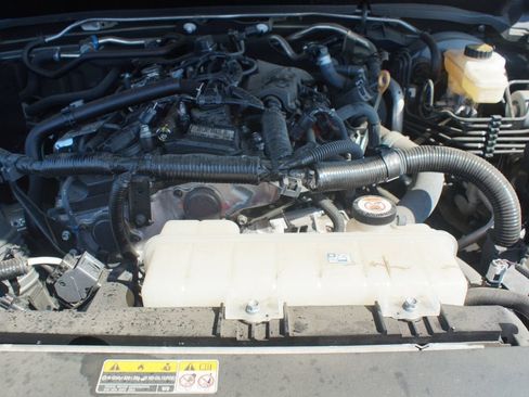 Used 2025 Toyota Tacoma SR5 RWD image 27