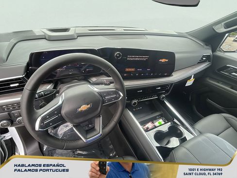 New 2026 Chevrolet Suburban LT w/ Comfort Package image 16