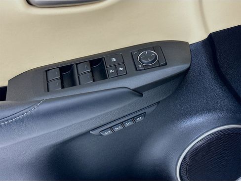 Used 2017 Lexus NX 200t FWD image 19