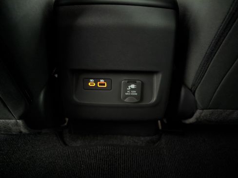 Used 2026 Nissan Frontier PRO-4X w/ Pro-4x Convenience Package image 11