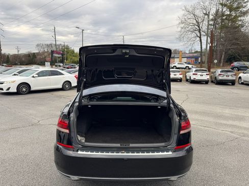 Used 2022 Volkswagen Passat 2.0T SE image 29