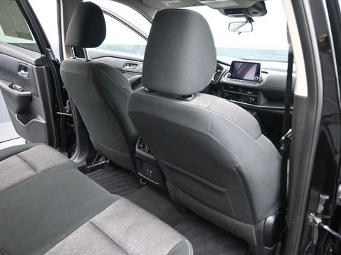 Used 2025 Nissan Rogue SV image 25