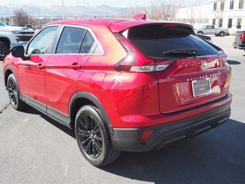 Used 2024 Mitsubishi Eclipse Cross LE image 4