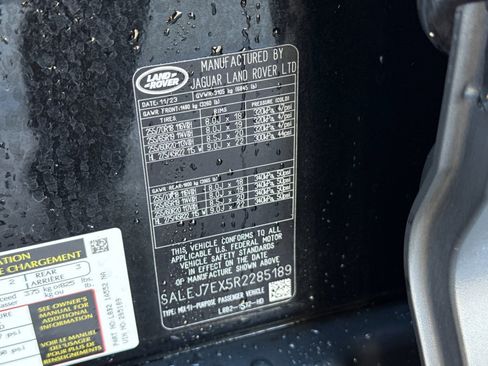 Used 2024 Land Rover Defender 110 S image 33