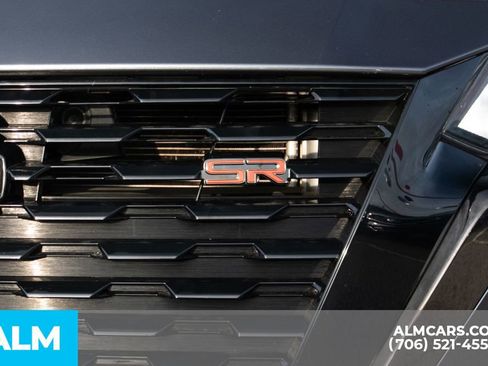 Used 2024 Nissan Altima 2.5 SR image 11