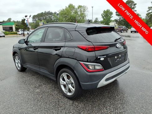 Used 2023 Hyundai Kona SEL AWD/4WD image 3