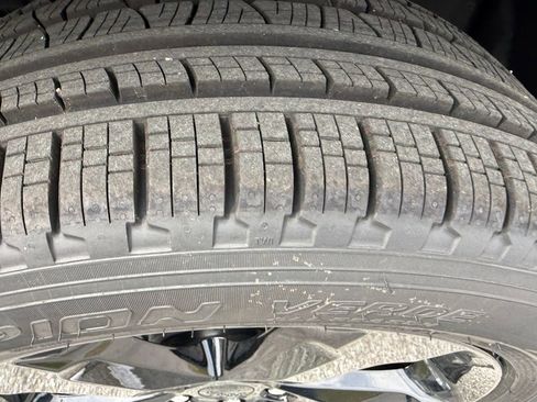 New 2026 Jeep Grand Cherokee L Limited w/ Limited Altitude Package RWD image 29