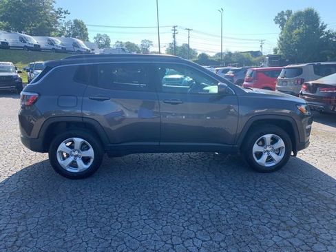 Used 2021 Jeep Compass Latitude w/ Convenience Group AWD/4WD image 10