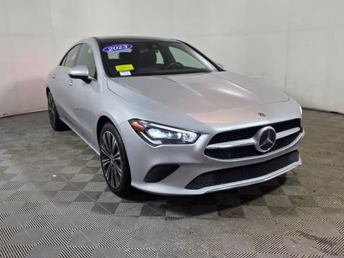 Used 2023 Mercedes-Benz CLA 250 4MATIC image 9