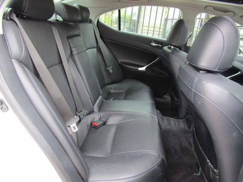 Used 2012 Lexus IS 250 w/ Premium Pkg Value Edition RWD image 13