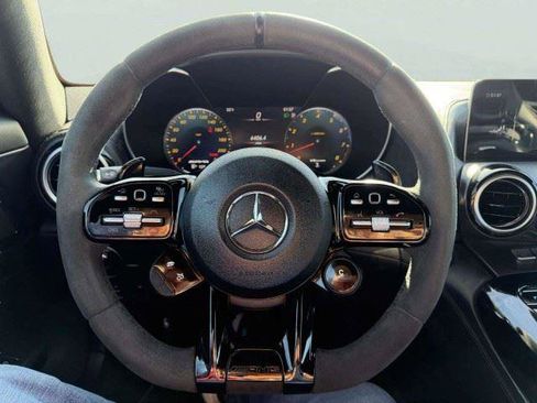 Used 2021 Mercedes-Benz AMG GT Roadster image 30