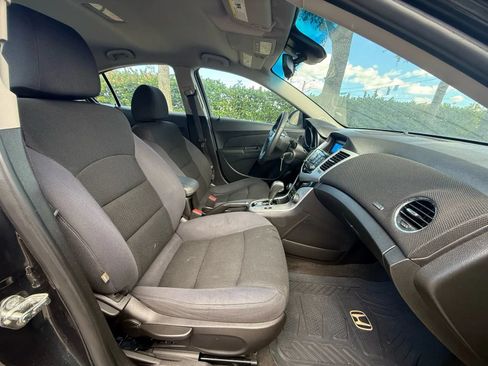 Used 2016 Chevrolet Cruze LT FWD image 7