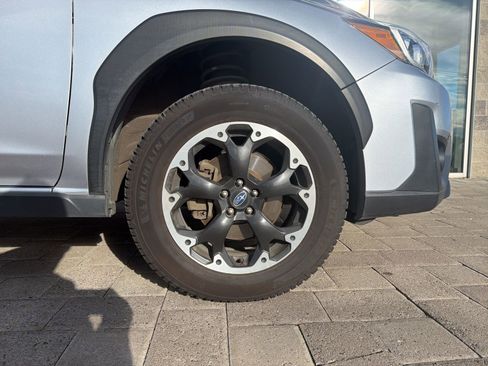 Used 2023 Subaru Crosstrek 2.0i Premium image 8