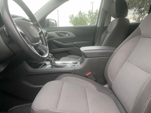 Used 2021 Chevrolet Traverse LT AWD/4WD image 16
