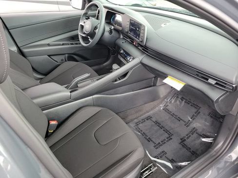 New 2026 Hyundai Elantra Sport FWD image 18