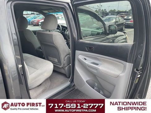Used 2010 Toyota Tacoma 4x4 Double Cab V6 image 12