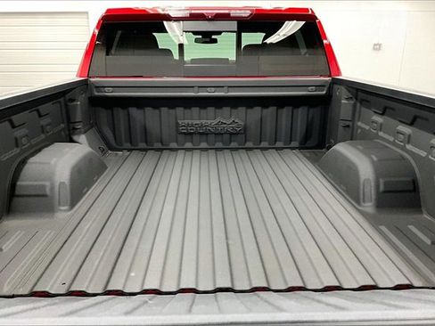 Used 2022 Chevrolet Silverado 1500 High Country w/ Safety Package II image 30