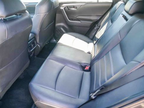 Used 2022 Toyota RAV4 XLE Premium FWD image 11