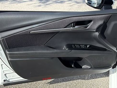 Used 2025 Toyota Camry LE w/ Convenience Package image 17