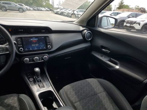 Used 2024 Nissan Kicks SV FWD image 14