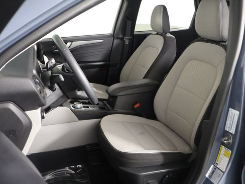 Used 2023 Ford Escape Active w/ Tech Pack #2 FWD image 30