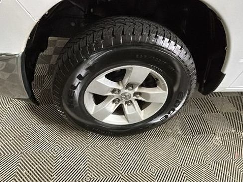 Used 2024 RAM 1500 Classic SLT AWD/4WD image 9