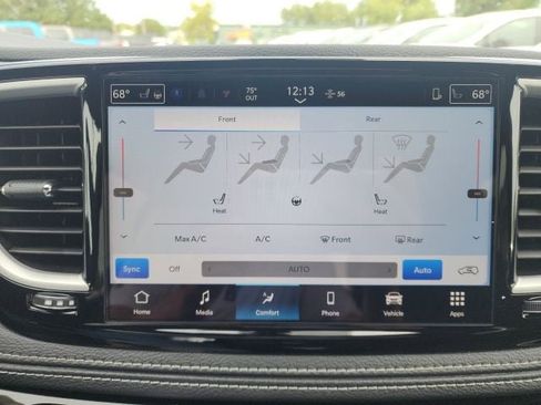 New 2026 Chrysler Pacifica Select image 5