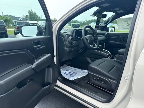 New 2026 Chevrolet Colorado Trail Boss AWD/4WD image 11