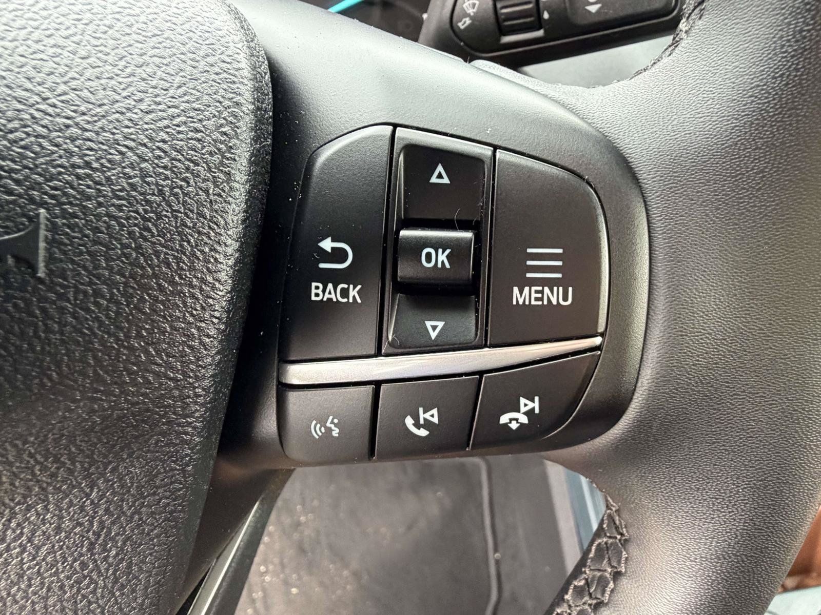Used 2023 Ford Maverick Lariat w/ Lariat Luxury Package AWD/4WD image 13