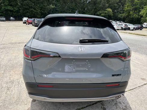Used 2025 Honda HR-V Sport image 10