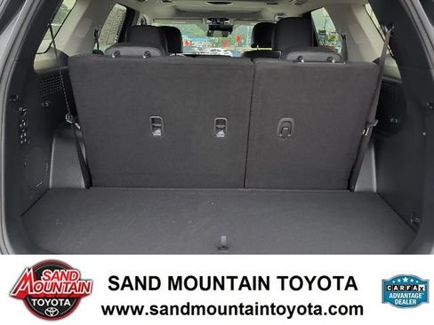 Used 2025 Hyundai Palisade Limited FWD image 10
