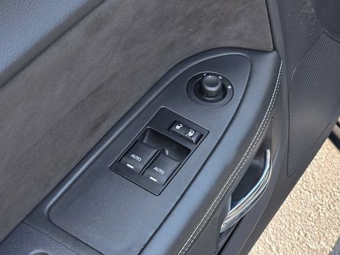 Used 2009 Dodge Challenger SRT8 w/ SRT Option Group II RWD image 26
