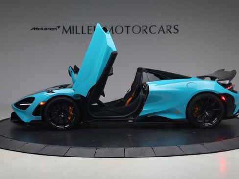 Used 2022 McLaren 765LT RWD image 15