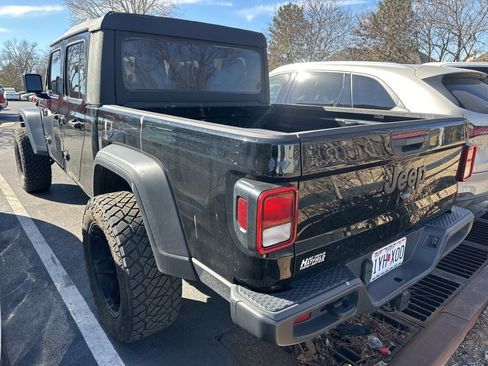 Used 2021 Jeep Gladiator Sport image 5
