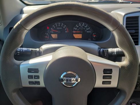 Used 2021 Nissan Frontier SV w/ Midnight Edition Floor Mats AWD/4WD image 28