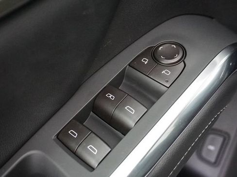 New 2026 Chevrolet Traverse LT w/ Driver Confidence Package FWD image 8