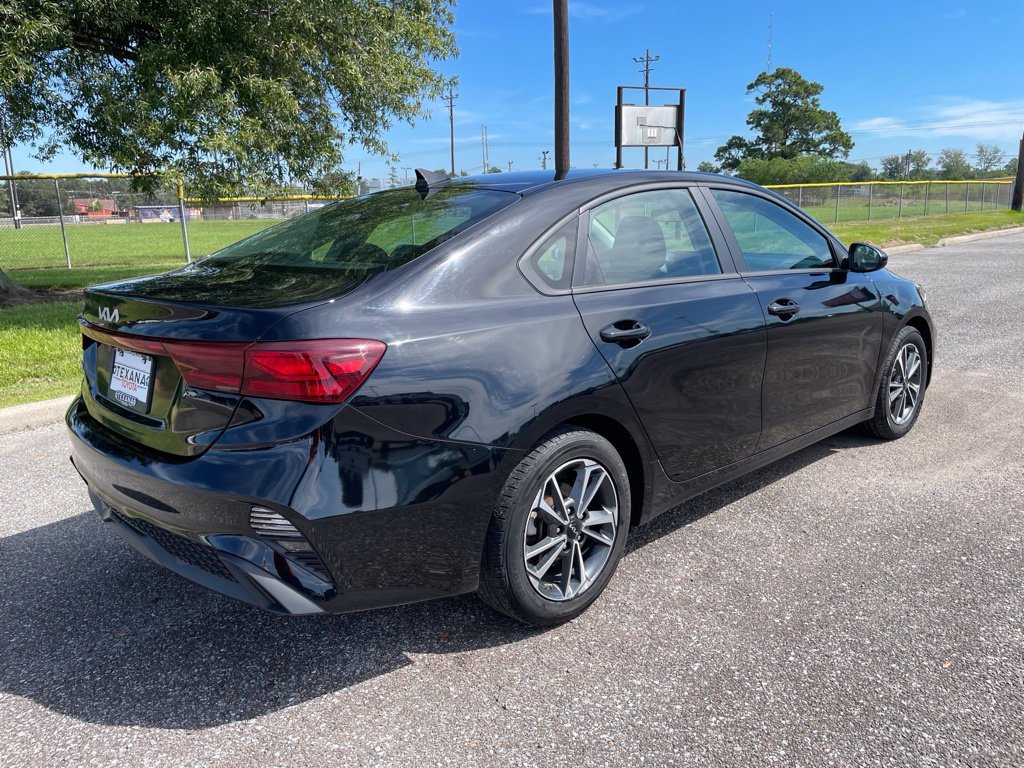 Used 2024 Kia Forte LXS FWD image 7
