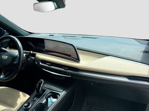 Used 2024 Cadillac XT4 Luxury FWD image 33