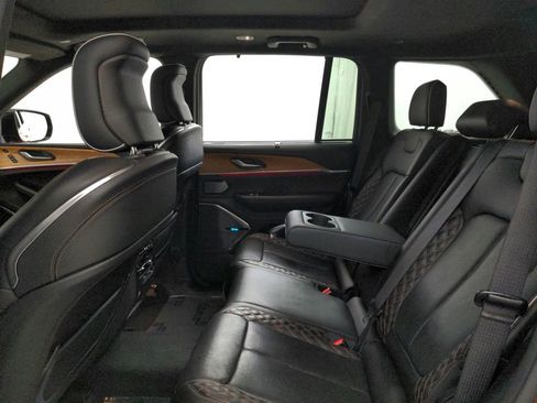 Used 2022 Jeep Grand Cherokee Summit AWD/4WD image 26