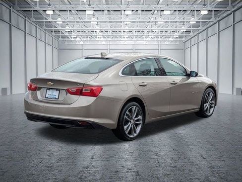 Used 2025 Chevrolet Malibu LT FWD image 44