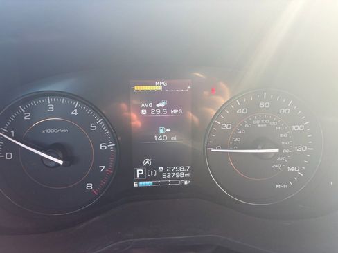 Used 2021 Subaru Crosstrek 2.0i Premium AWD/4WD image 7