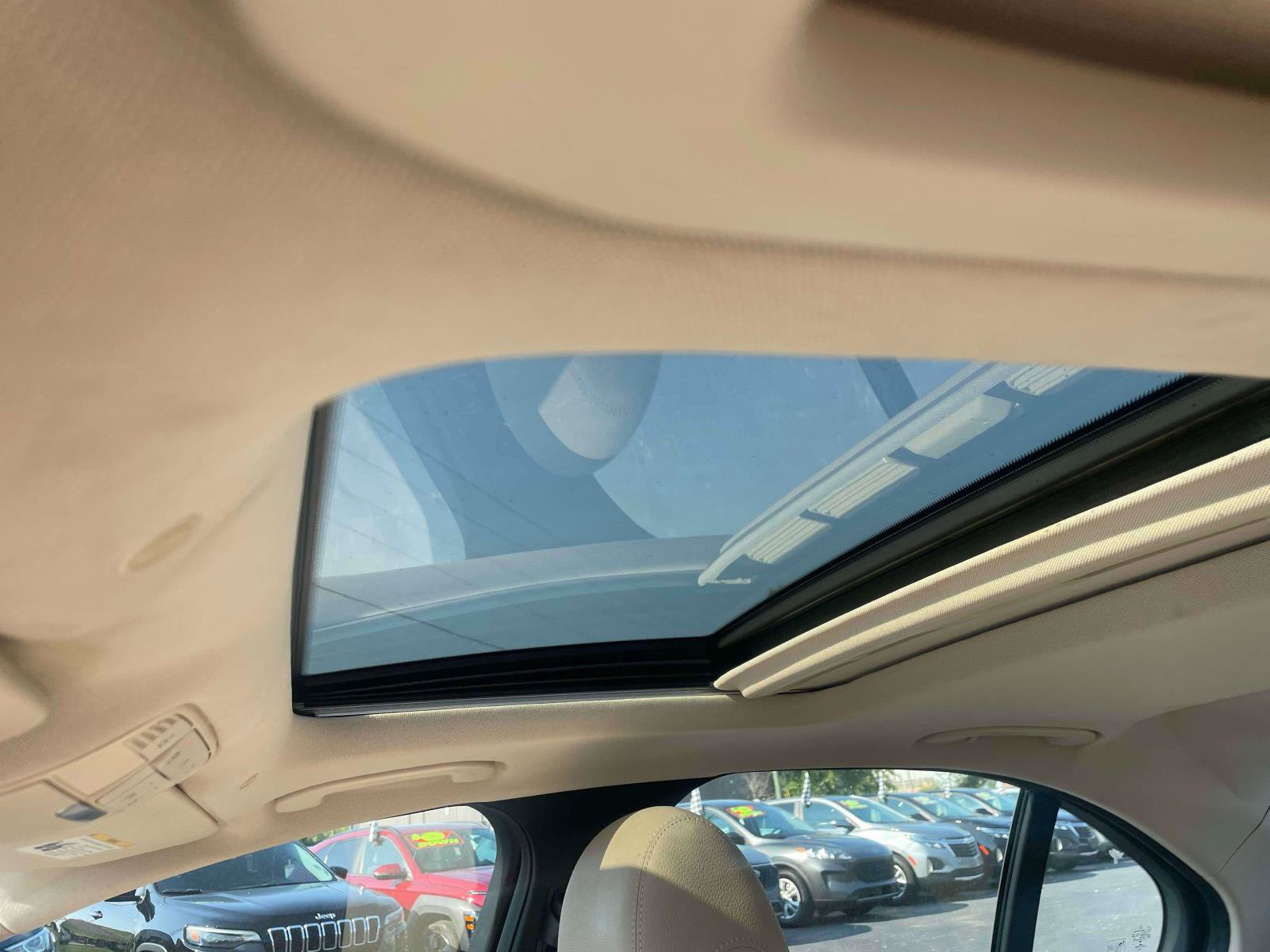 Used 2019 Mercedes-Benz C 300 Sedan image 15