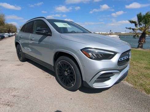 Used 2025 Mercedes-Benz GLA 250 image 1