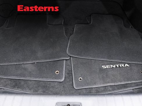 Used 2024 Nissan Sentra SR FWD image 9
